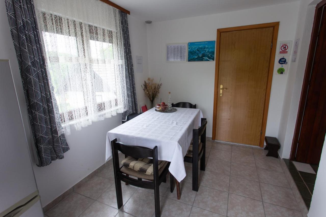 Hotel House Vranic à Rakovica Extérieur photo