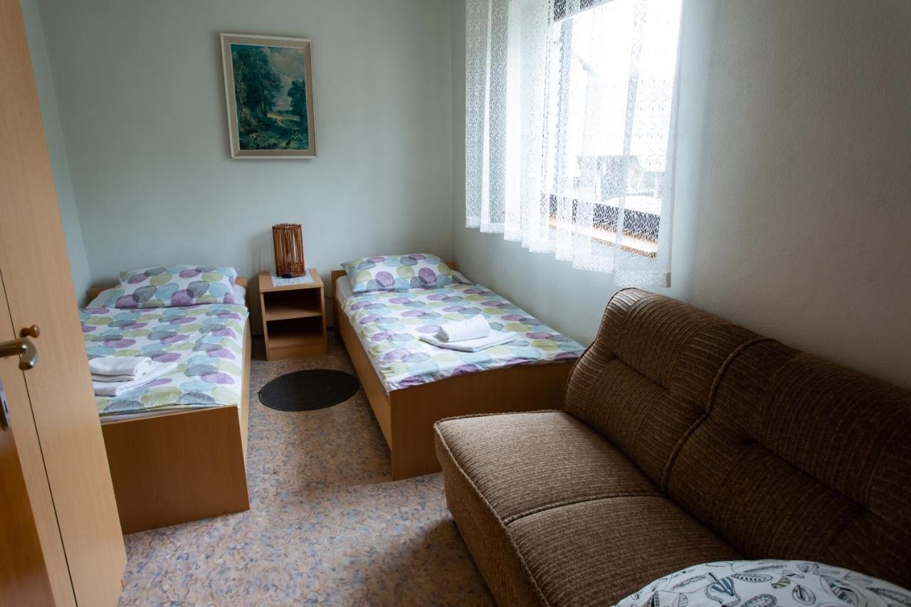 Hotel House Vranic à Rakovica Extérieur photo